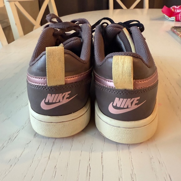 Nike Court Borough Low 2 - Picture 2 of 4